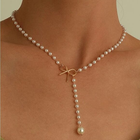 Free People Jewelry - Bohemian pearl necklace A857